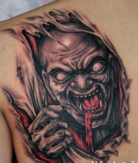 背后的恶魔纹身
