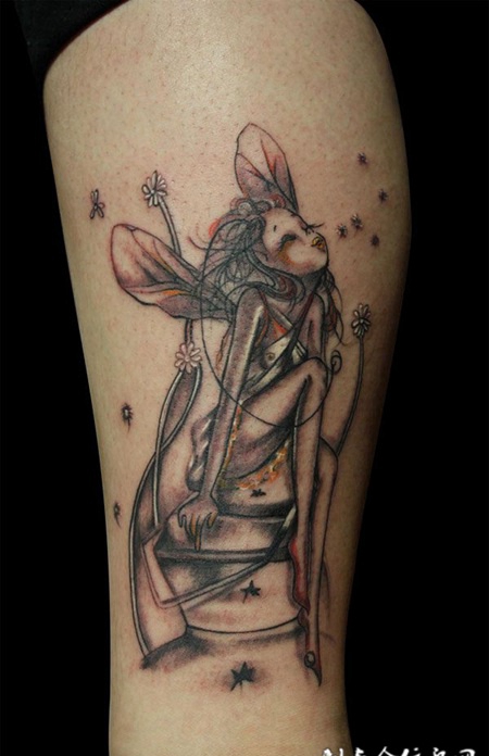 石台上的精灵纹身