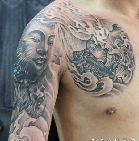 半胛佛魔纹身