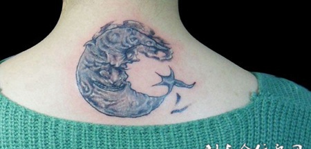 月亮纹身