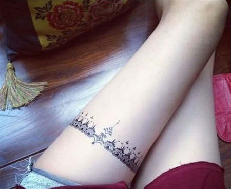 美女大腿性感的蕾丝纹身图案