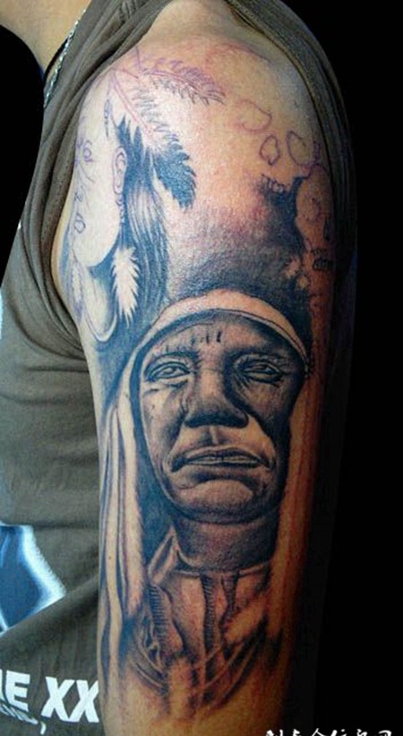 胳膊上印第安战士纹身