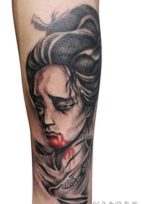 吐血的武士纹身