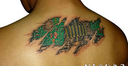 背部撕皮芯片纹身