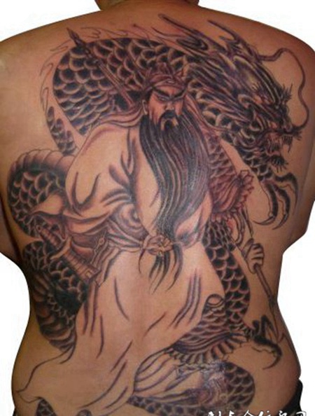 满背关羽龙纹身