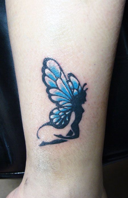 小腿蓝色蝴蝶精灵纹身图案