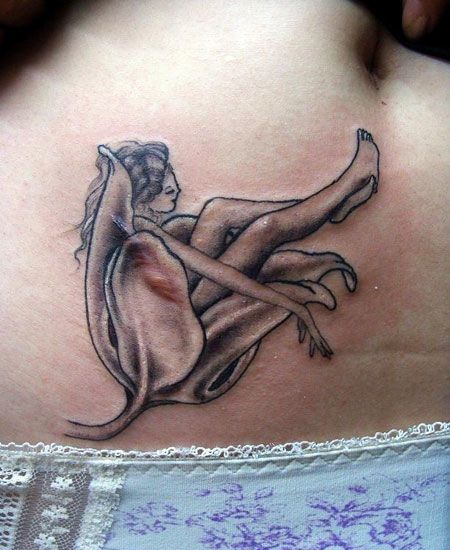 颈部后面精灵纹身图案