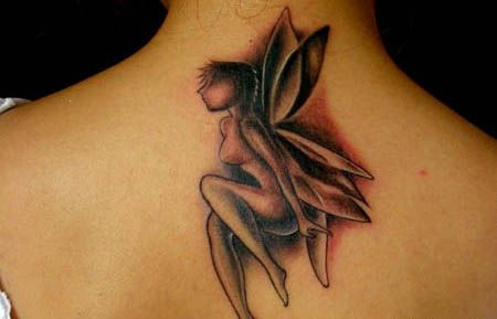 颈部后面的精灵纹身图片