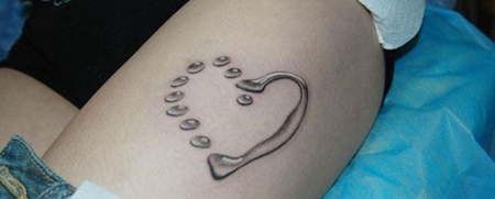 大腿创意水滴爱心纹身图案