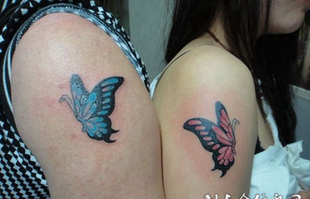 胳膊上的情侣蝴蝶纹身