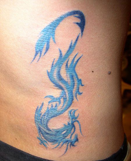 腰部蓝色龙图腾纹身图案