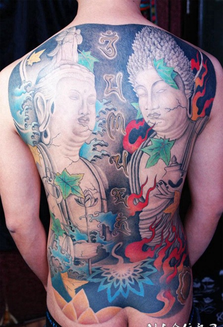 满背双佛像纹身