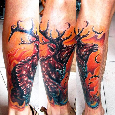小腿上的马鹿纹身图案
