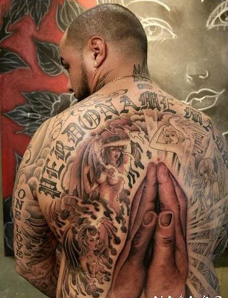 满背的祈祷之手天使恶魔纹身图案