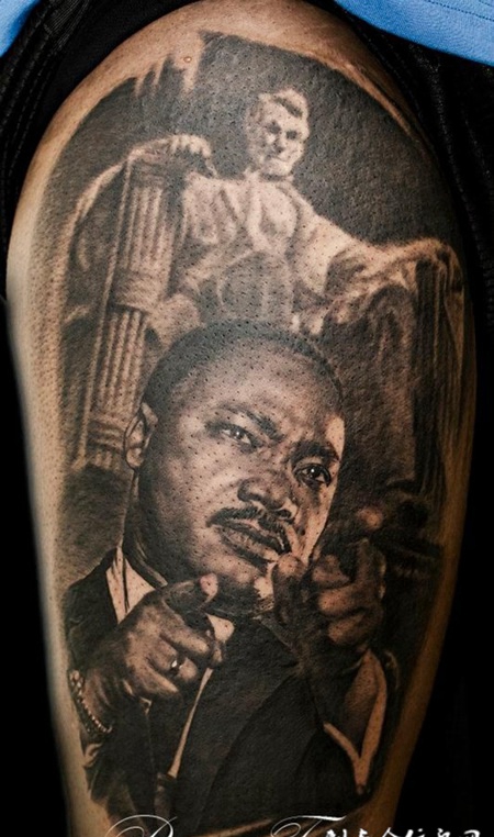 大臂上的人物纹身