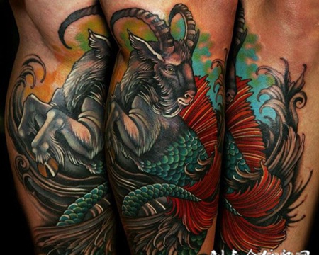 小腿上的羊头鱼尾纹身
