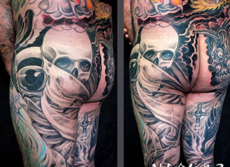 臀部的骷髅纹身图案