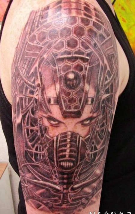 大臂恶魔机械纹身