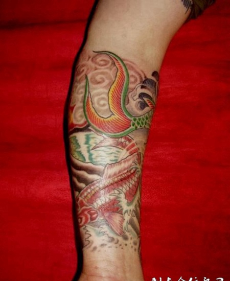 小臂鲤鱼纹身