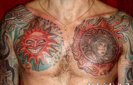 半胛太阳神纹身