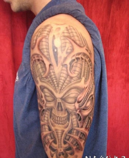 大臂机械恶魔纹身