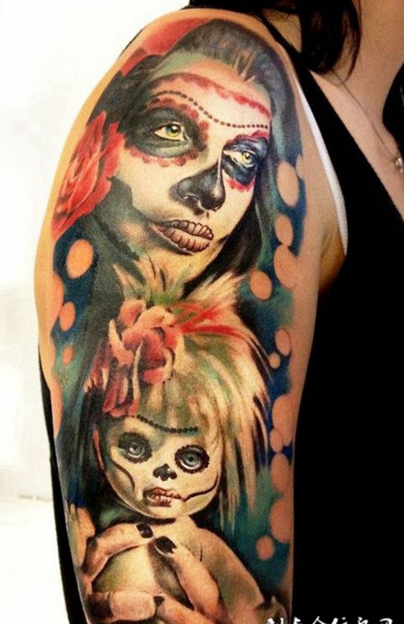 大臂死亡女孩纹身
