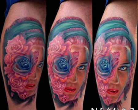 小腿美女玫瑰纹身
