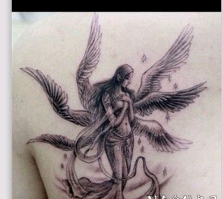 后背上的六翼天使美女纹身