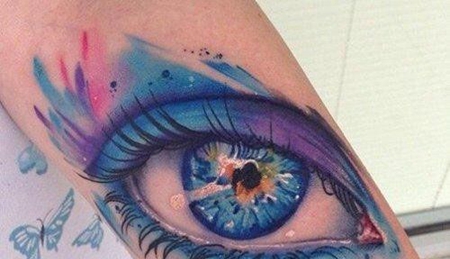 手臂妩媚的眼睛纹身图案