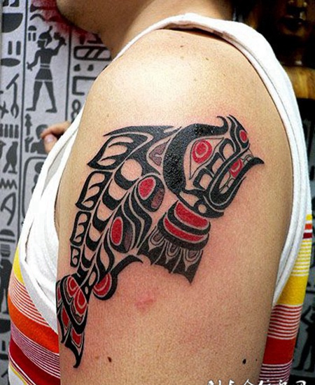 大臂鱼图腾纹身