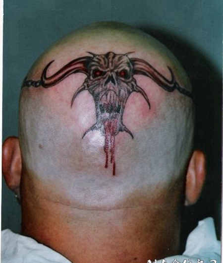 头顶上的恶魔纹身