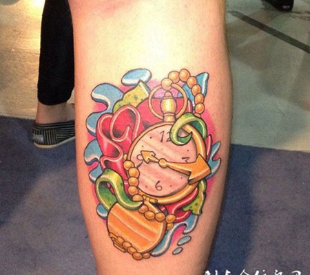 小腿时钟纹身图案