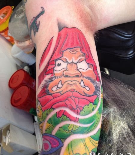 小腿鬼纹身图案