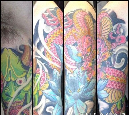 大臂莲花龙纹身图案