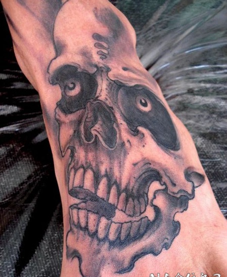 脚面骷髅纹身图案