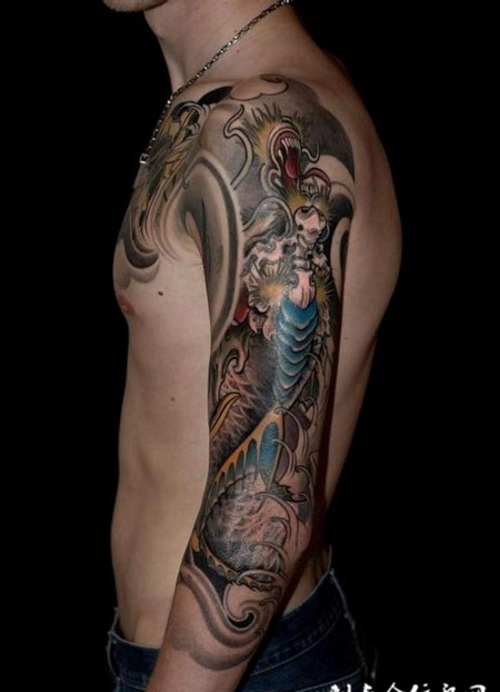大臂鳌鱼纹身图案