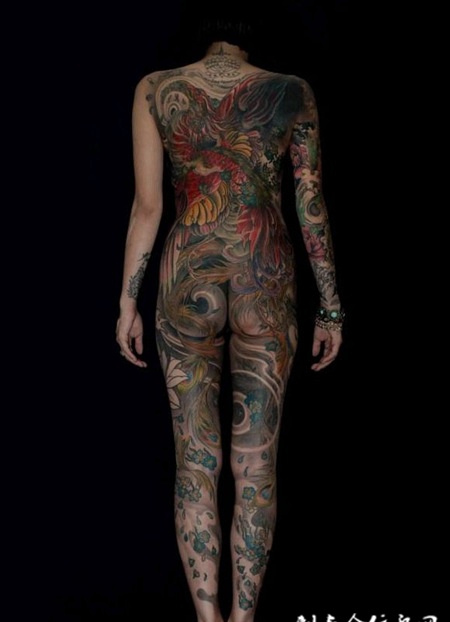 全胛凤凰纹身图案