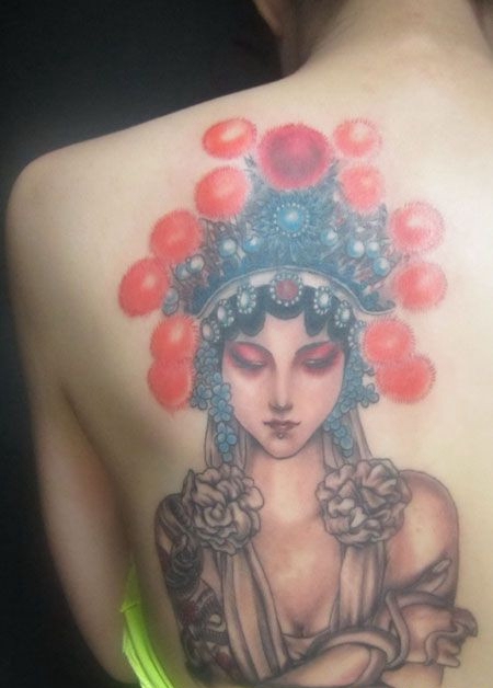 美女肩膀花旦纹身图片