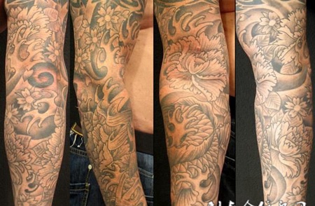 花臂鲤鱼牡丹纹身图案