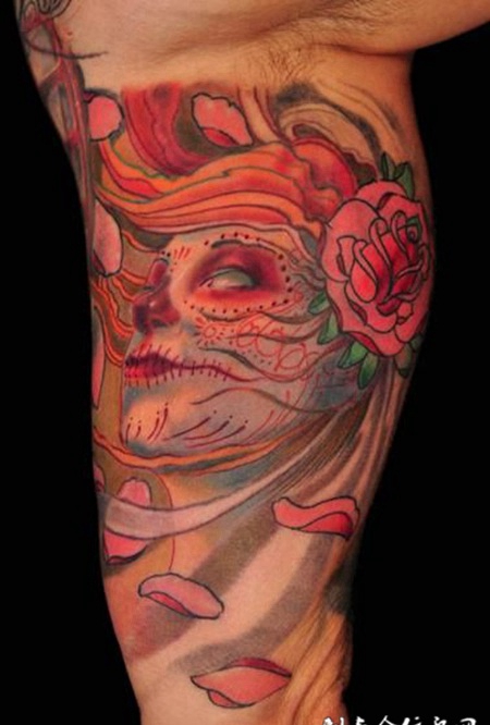 大臂上的deadgirl女孩纹身图案