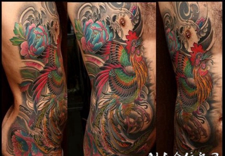 腰侧凤凰牡丹纹身图案