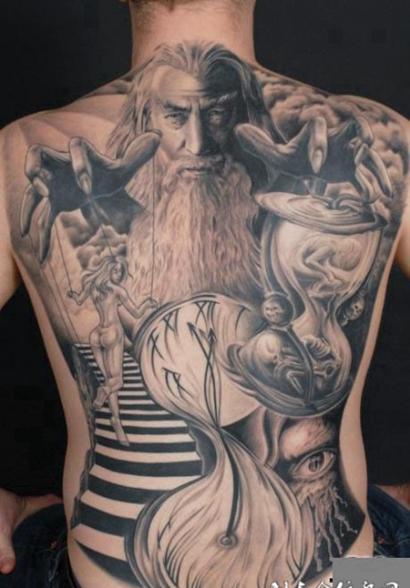 操控木偶的恶魔满背纹身图案