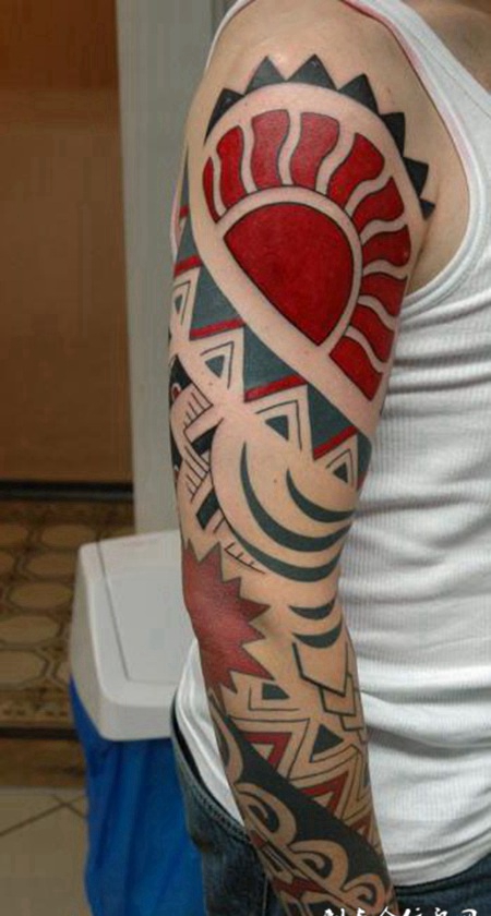 花臂彩色图腾纹身图案