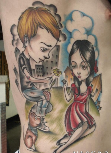 后背上的求婚娃娃的纹身图案