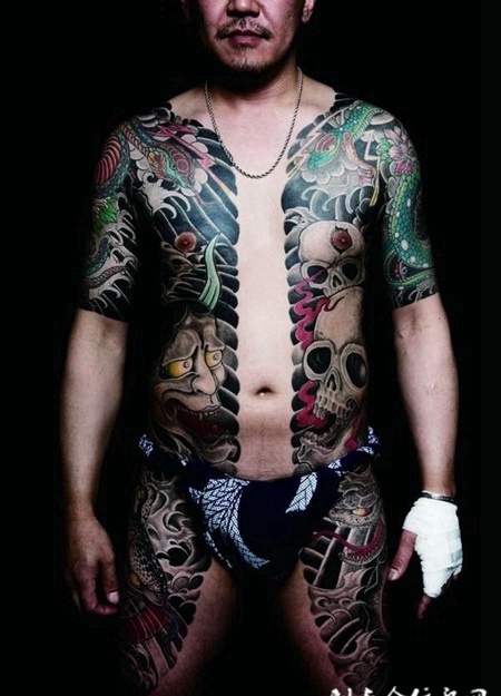 全胛般若蛇纹身图案