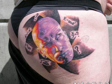 臀部恶魔纹身图案