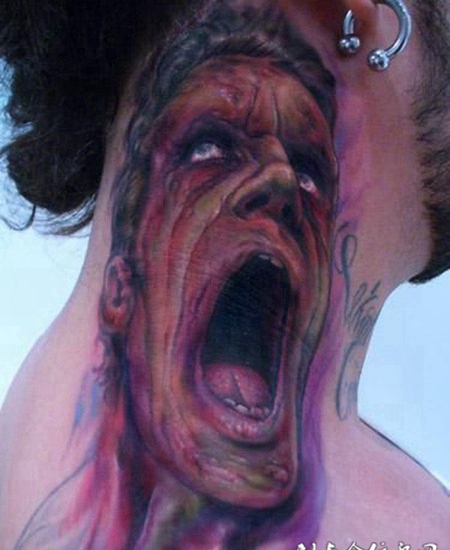 脖子上的恶魔纹身图案