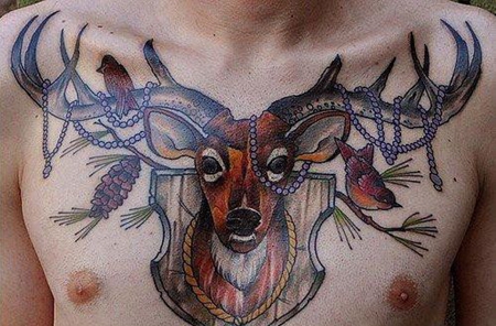 胸部麋鹿纹身图案