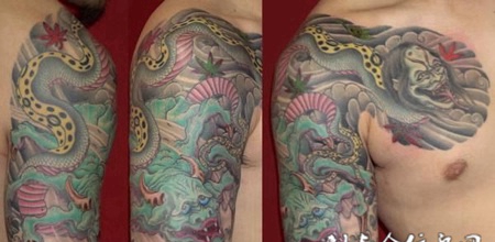 半胛般若蛇纹身图案