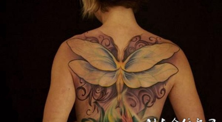 满背花朵精灵纹身图案